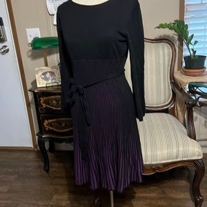 Spense Dress size Medium.  Q555